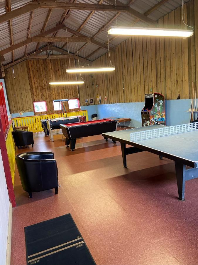 Our Goldfinch 1- Sleeps 2 Persons- Private Hot Tub-Pet Friendly-Tranquil Holiday Away From It All Yet Not Far From St Austell- The Holiday Home Has One Bedroom, Living And Dining Area, Equipped Kitchen-Decking-Outdoor Furniture-Fishing Lakes And More Grampound Zewnętrze zdjęcie